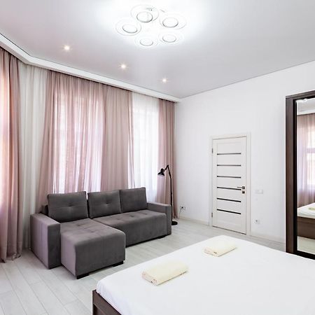 Romari Апартаменти Куліша 41 Lviv Exterior photo